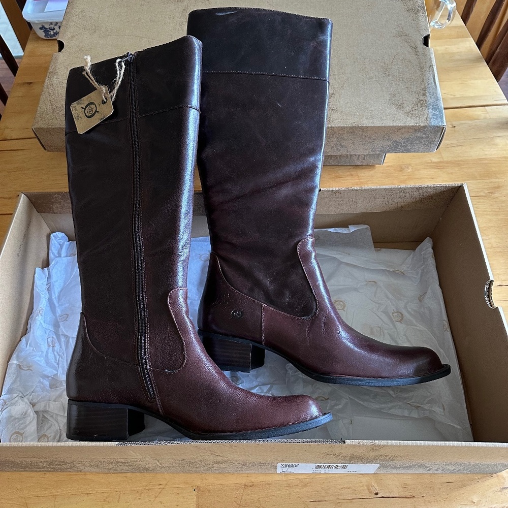 BORN Leather Tall Boots, Brown, ASBEE 8.5 M/W, New in box!